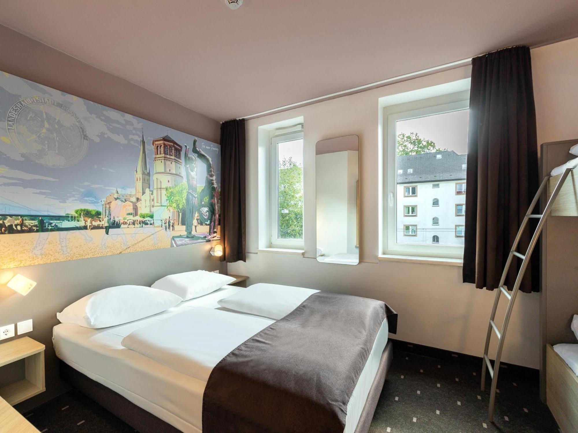 B&B Hotel Duesseldorf-Mitte Exterior foto